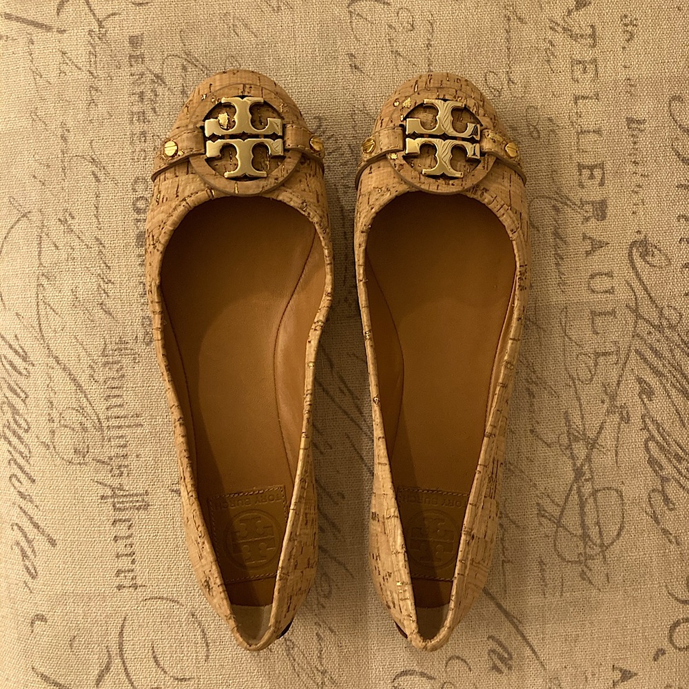 Tory Burch cork tan brown gold flats size 7.5